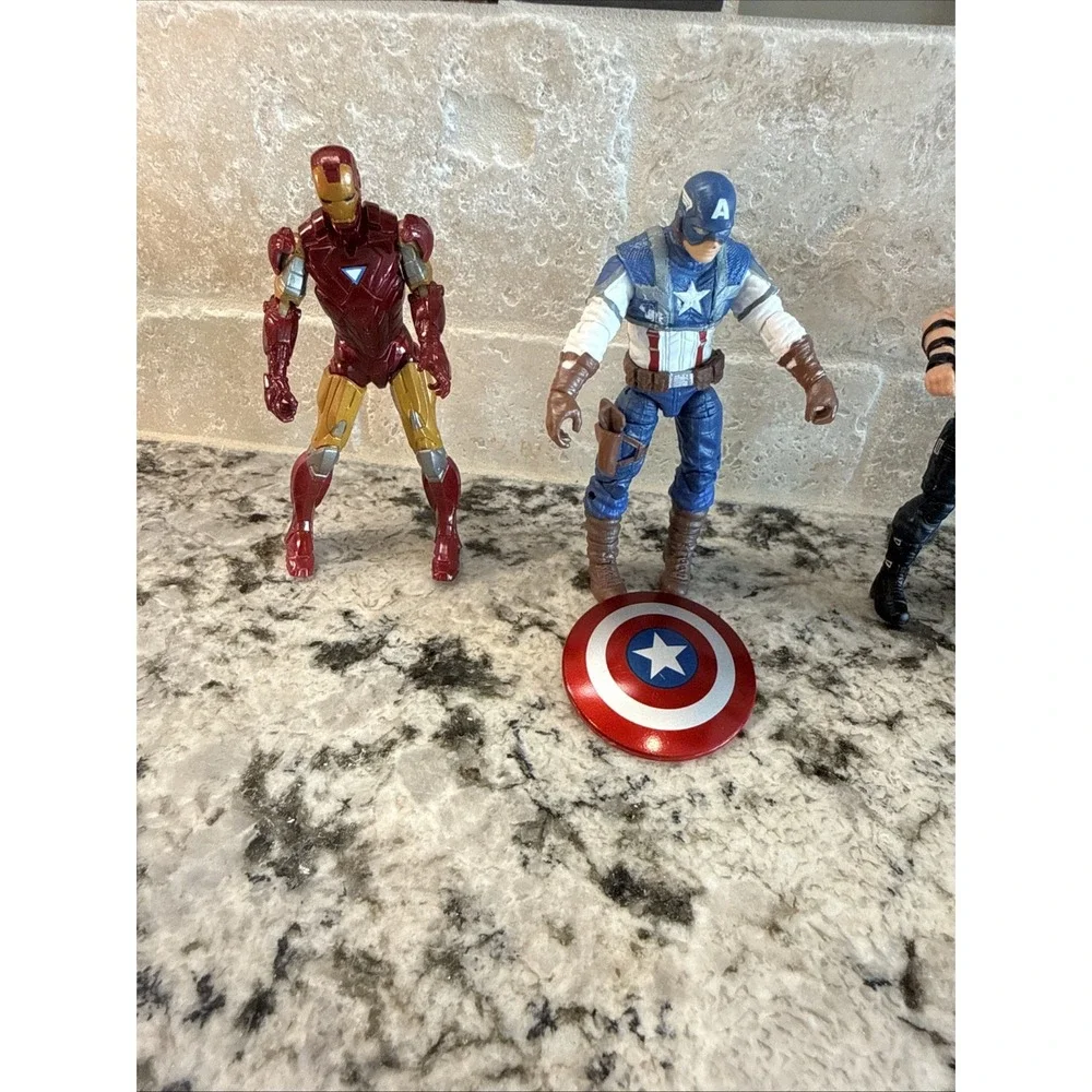 6 Marvel Universe Figure Lot Hulk Ironman, Caption America 4
